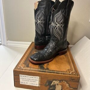Men's Cowboy Boots Size 10 Black Leather Handmade Intricate Detail Square Toe